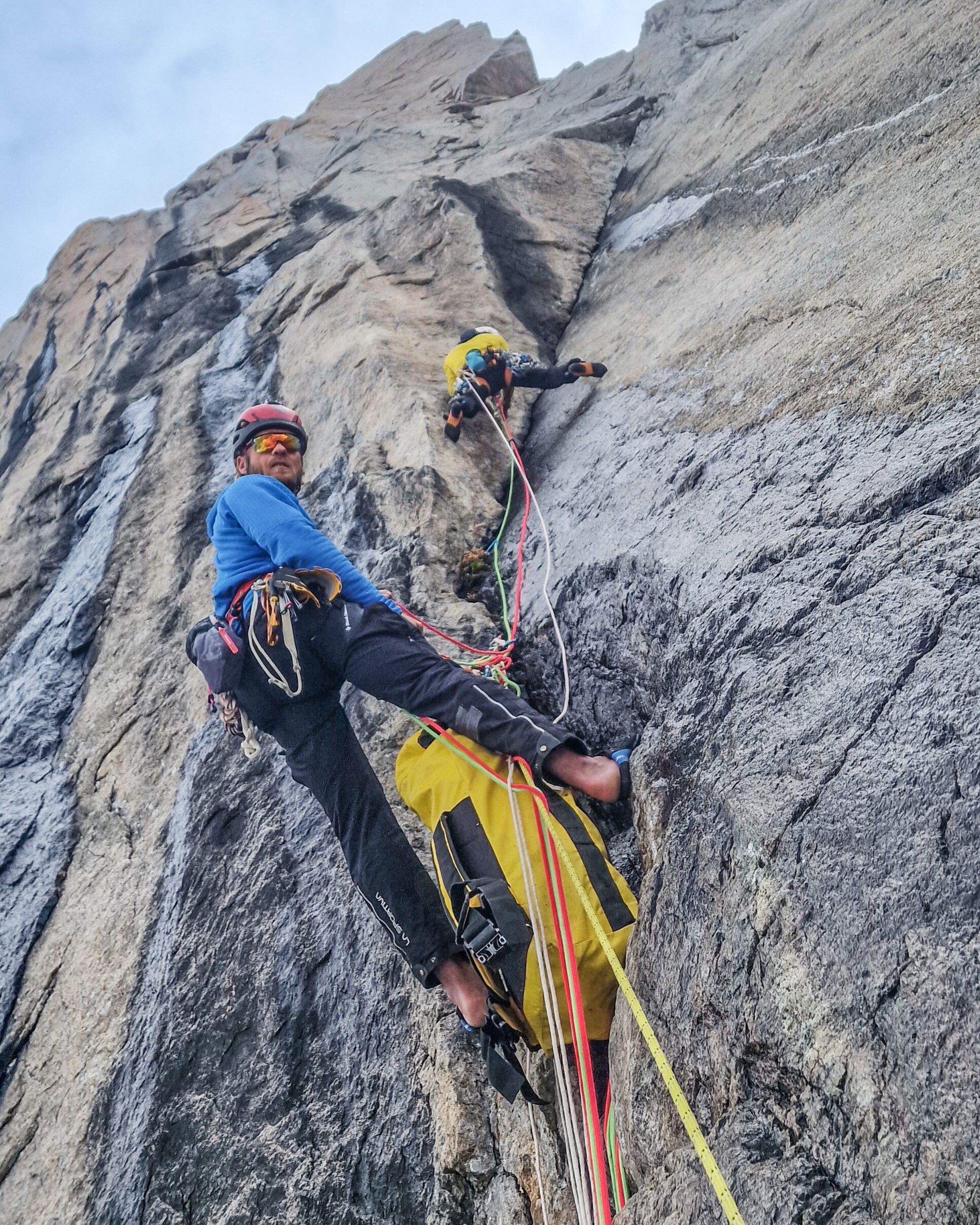 Hervé Barmasse climbing Matterhorn Img5